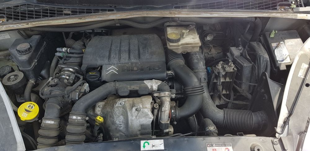 Ситроен Ксара Пикасо на части