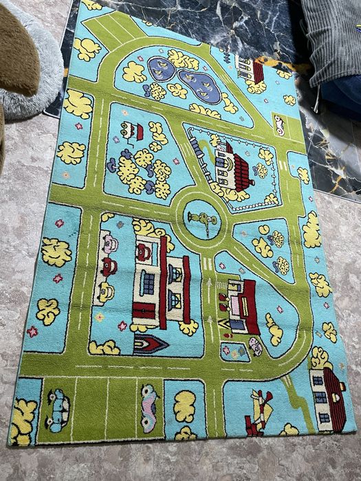 Ковер яркий в детскую комнату