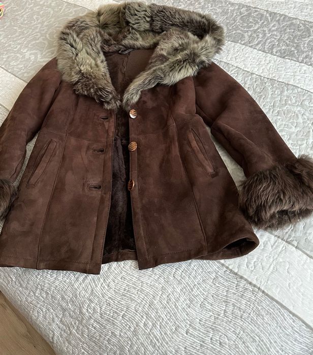 Vând cojoc damă cu glugă