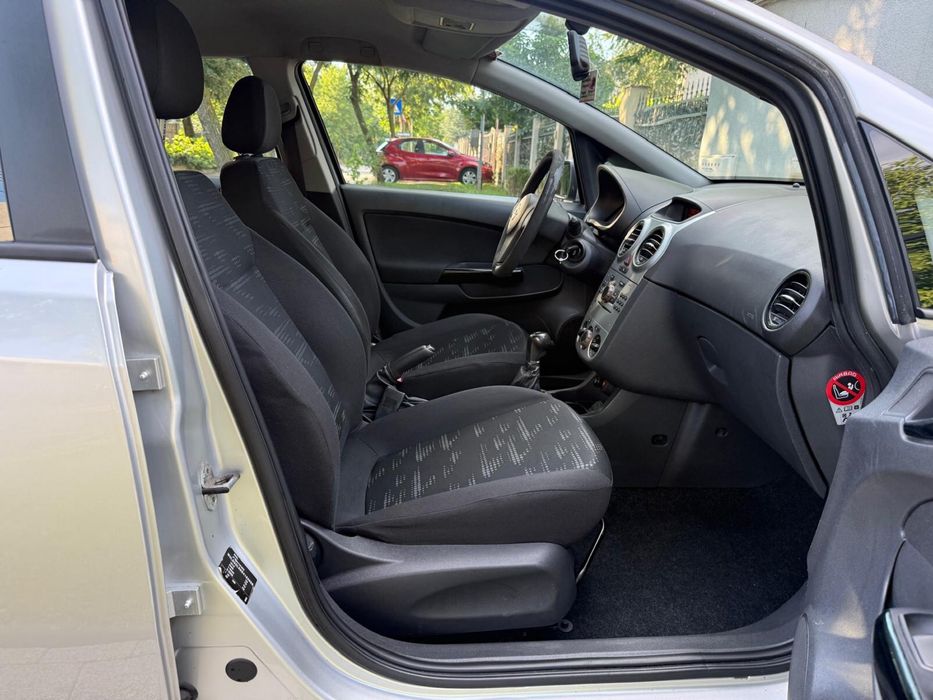 Opel corsa 2012 Euro 5 1.4 Benzina 150.000 KM Carte service
