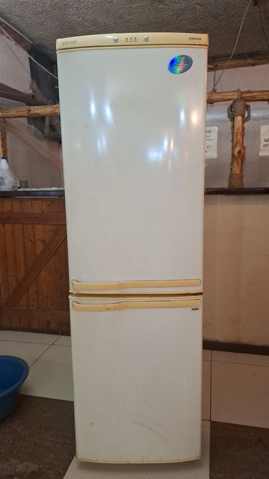 Холодильник гарантия 1 год