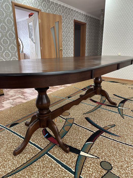 Продам гостинный стол!!!