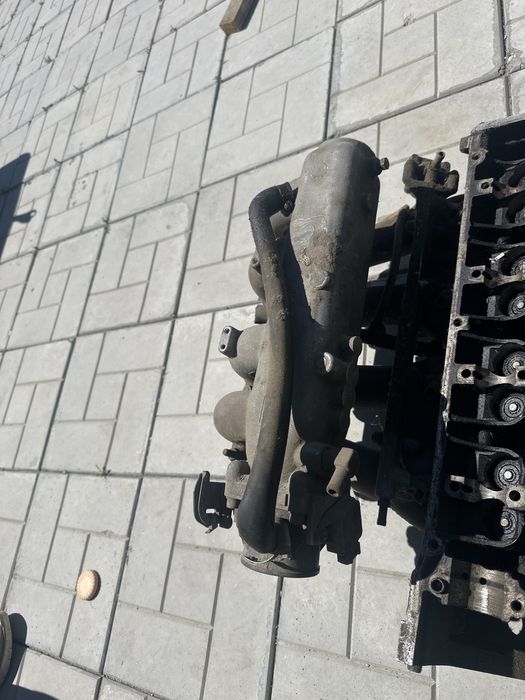 впускной коллектор, топливная рампа , форсунк 406 двигатель газ газель