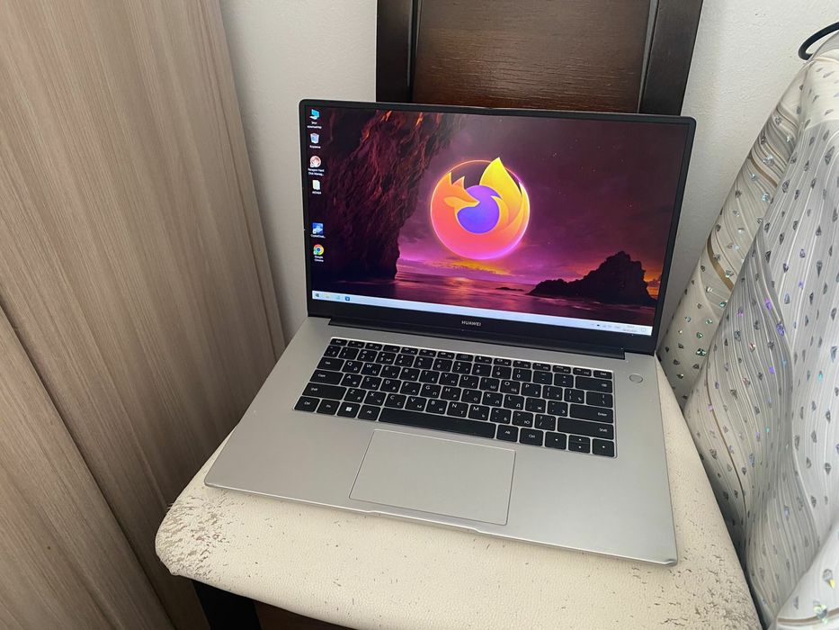 Huawei Matebook Ryzen 5/512 SSD