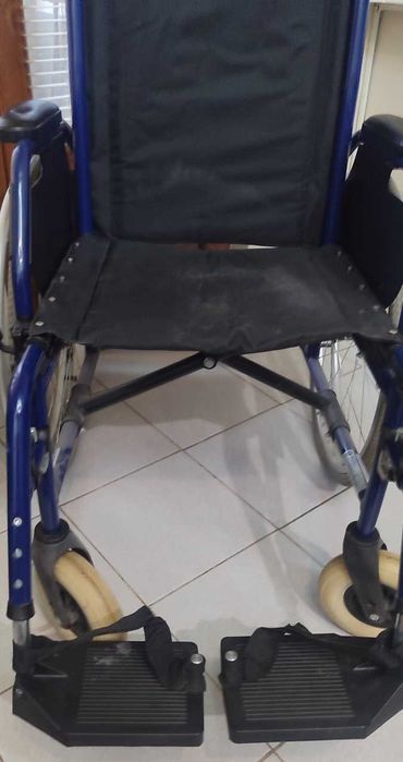 Продавам инвалидна количка-VERMEIREN
