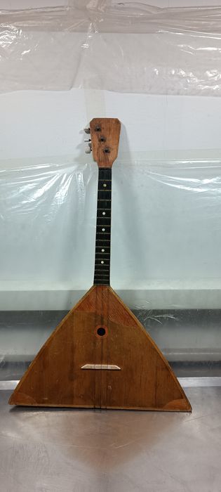 Музыкальный инструмент Балалайка