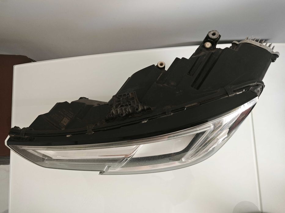Оригинален фар AUDI A4 B9 FULL LED
