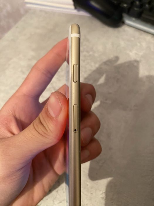 Продам айфон 6 голд 32гб