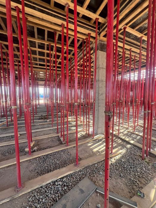 Аренда и продажа телескопические стойки, домкраты, леса и трап