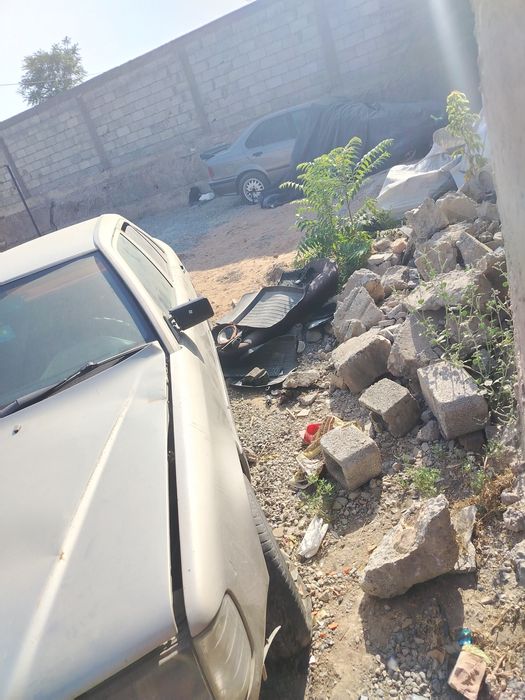 Мерс 124 на запчасти