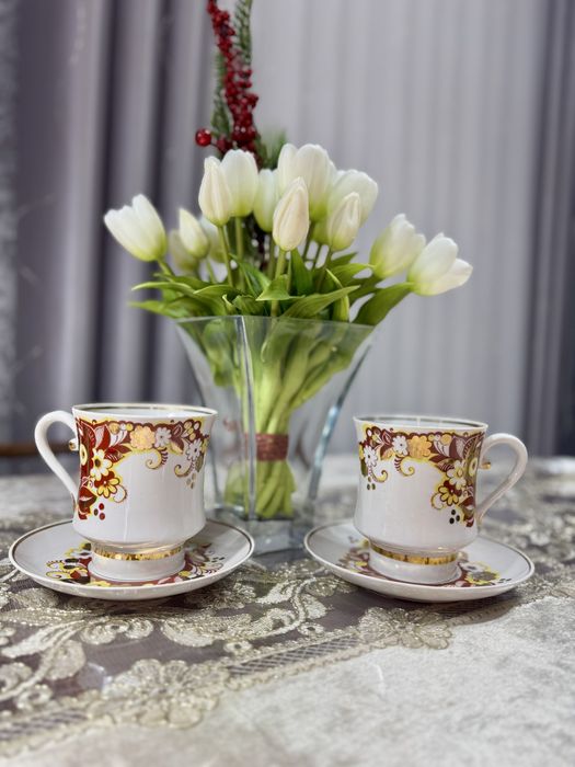 Кружки с блюдцами