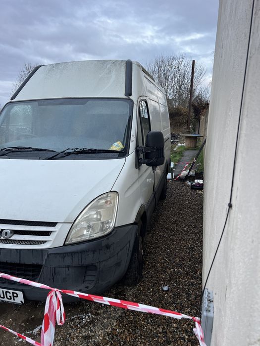 Vand iveco 2.3D an 2007 in super cutir motor ,kilometri putini