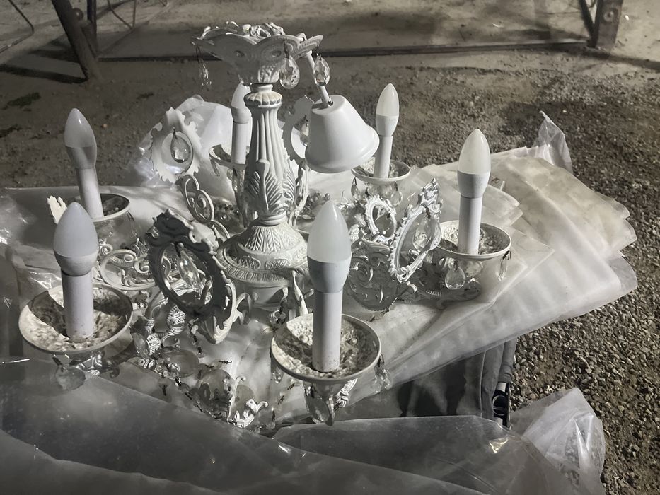 Люстра работает не сломаная