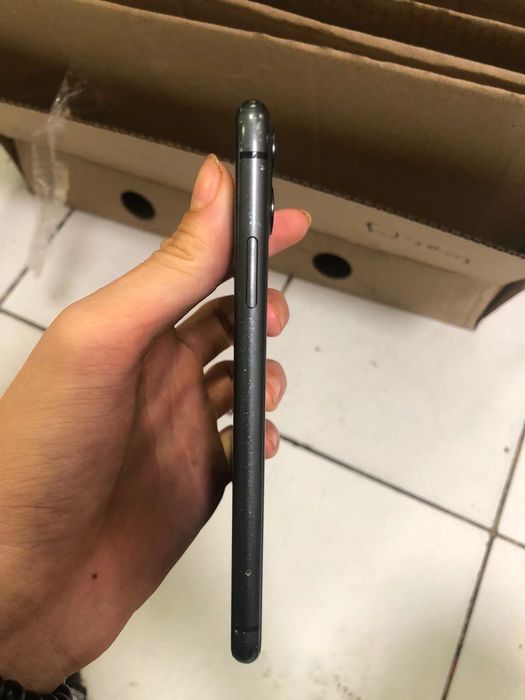 iPhone 11 с каробкой 70.000тг
