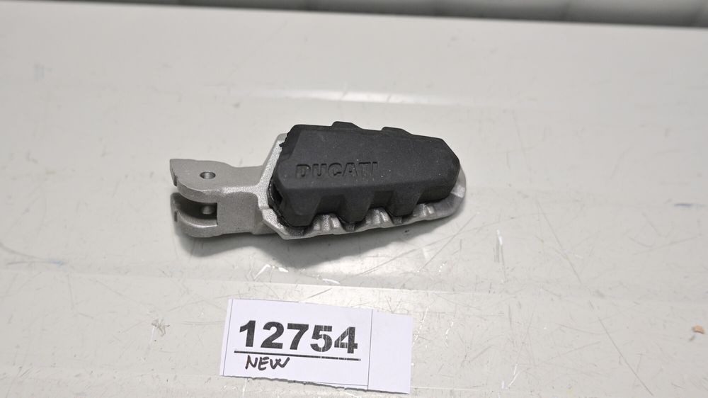 Scarita Peg Fata Dreapta Ducati Multistrada 1200 2015