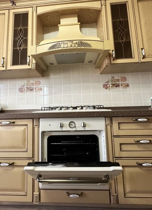 Продам 4 комнатную квартиру