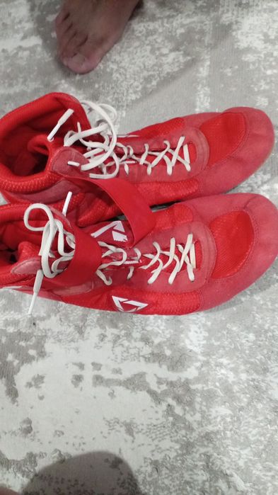 Продам борцовки для борьбы отличном состаяни р43-44