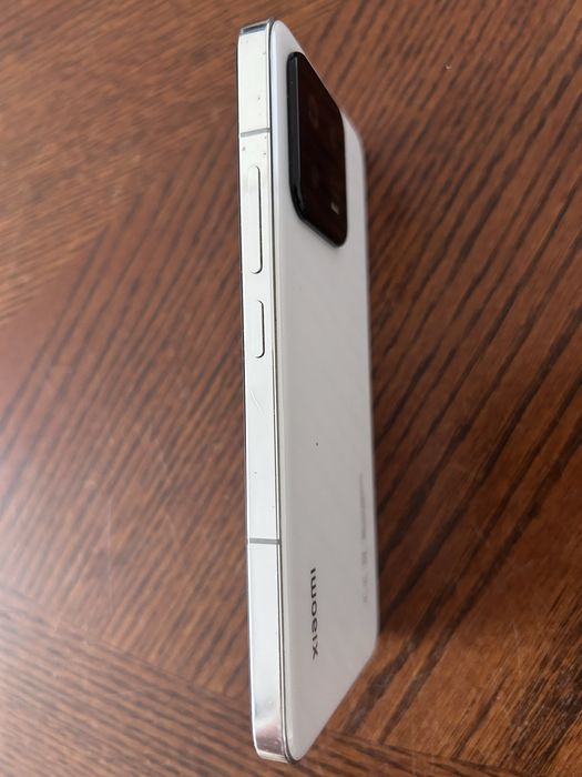 Продам Xiaomi 13