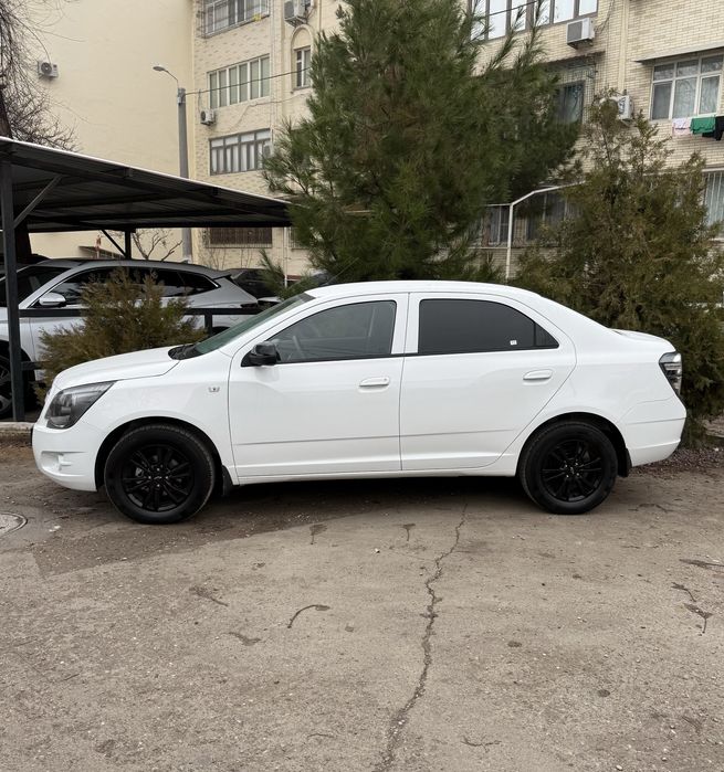 Chevrolet Cobalt Midnight 2024 новая 1500км