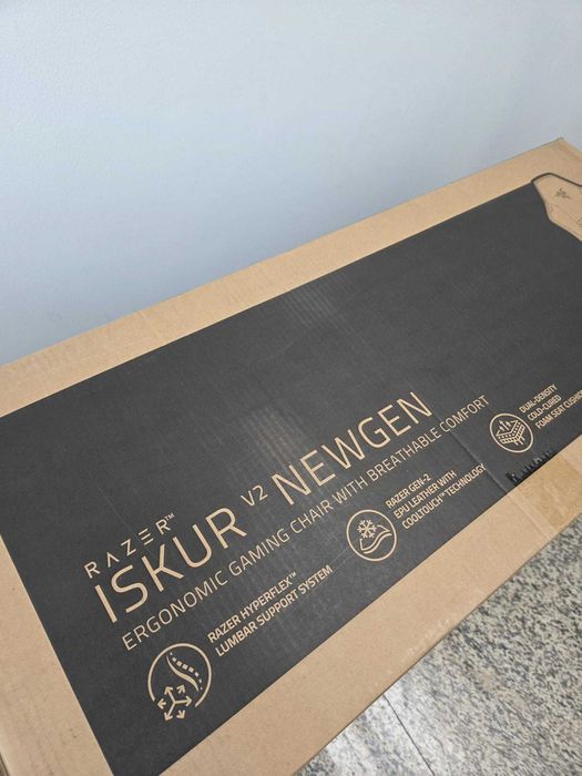 Scaun Gaming Razer Iskur V2 NewGen (CUTIE, SIGILAT, -25%, CURIER) precum SecretLab