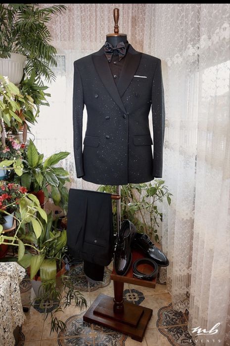 Costum de mire sau de naș, deosebit