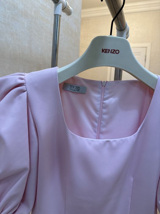 Нереальное стильное платье