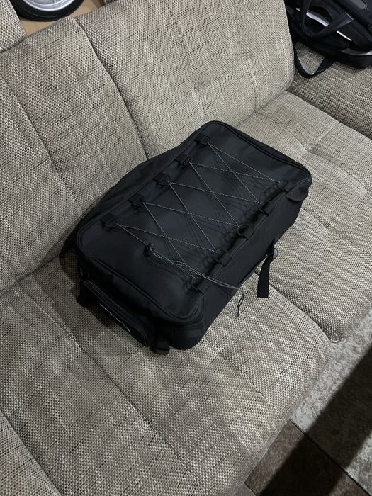 Geanta transport cu pelerina NOU