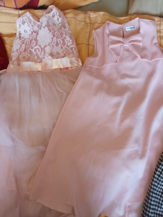 Лот от 17 рокли официални 7-8-9 години