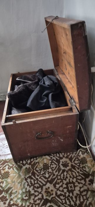 Сундук деревяный старинный