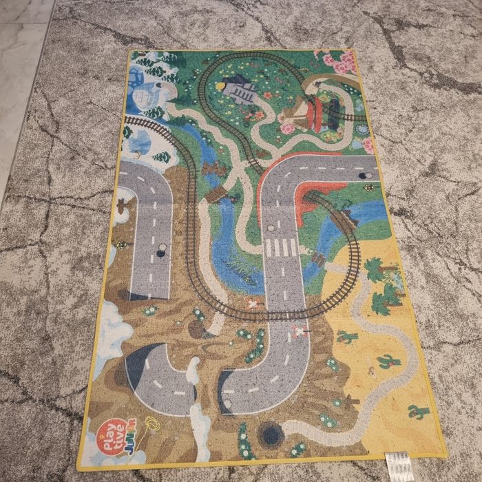 Vand centru de activitati din lemn 5 in 1  si covor de joaca