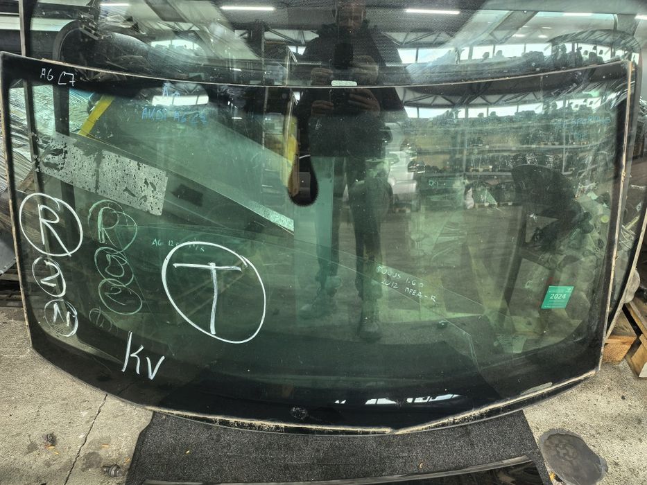 Челно/Предно  стъкло за Audi A6 C7