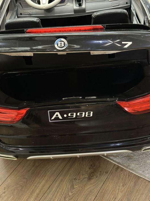 Детский автомобиль