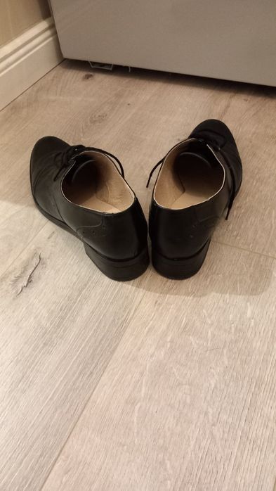 Pantofi Oxford cu siret