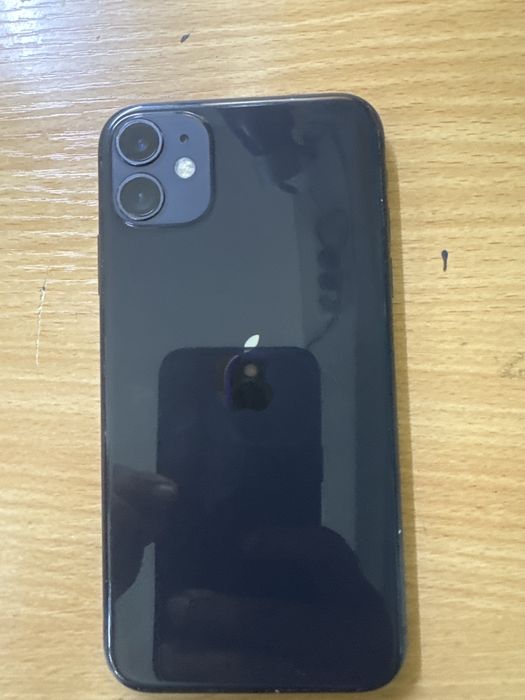 Продам айфон 11 без коробки