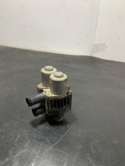 Pompa recirculare apa Mercedes E-Class W210 2.2 CDI 0018307884