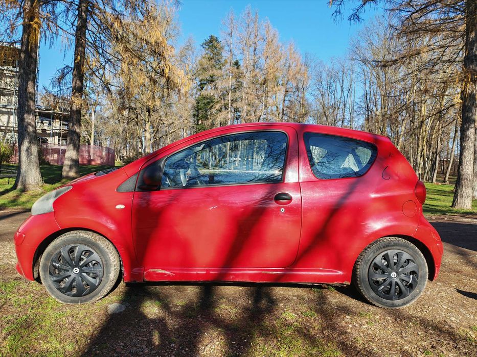 Mașină de vânzare. Toyota Aygo