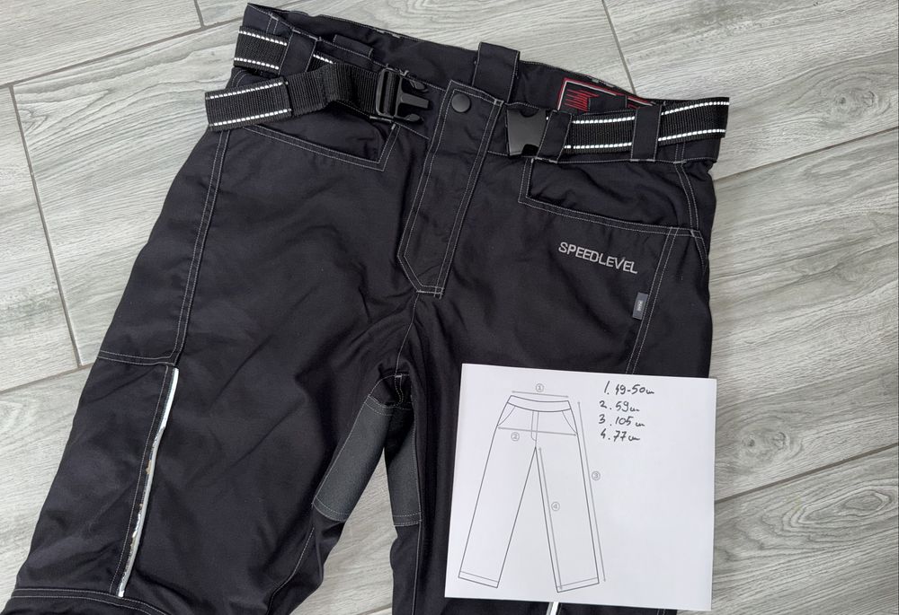 Pantaloni moto măsură L subțiri