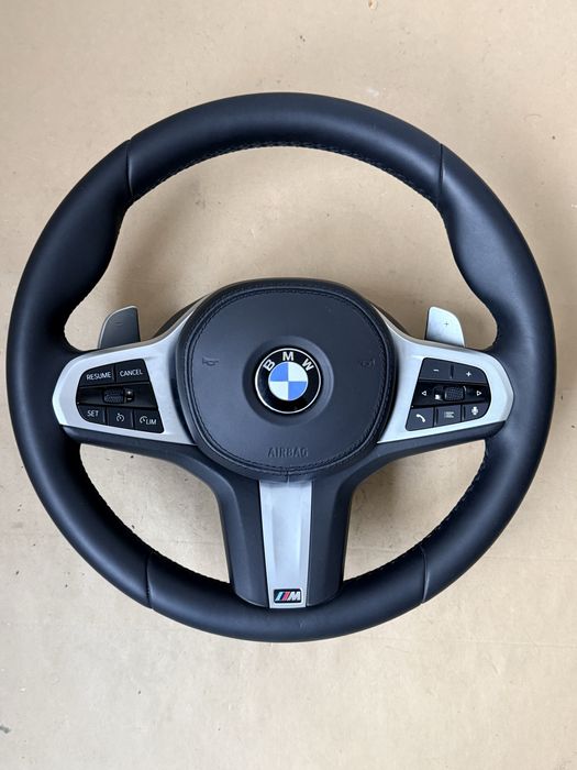 Оригинален M волан бмв bmw g01 g02 g05 g06 g11 g12 g14 g15 g16 g30 g31