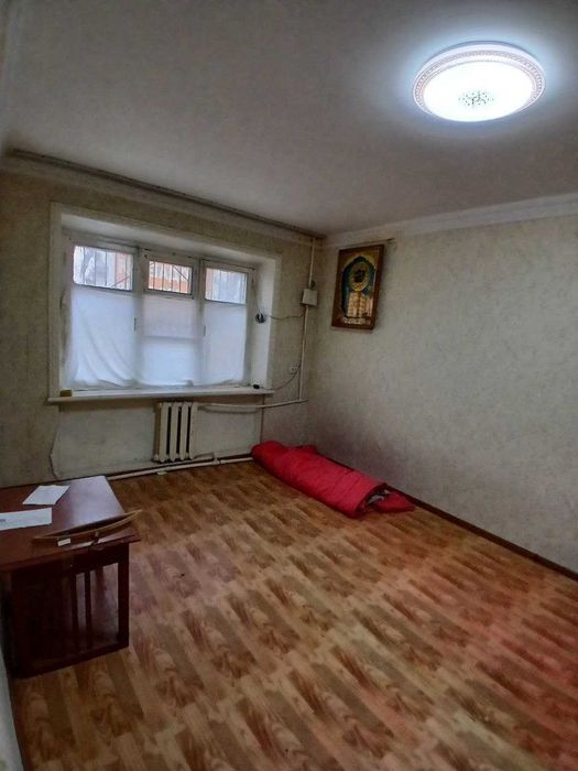 Под бизнес 1 ком 28м2 на дорогу 2 окна смотрят ул Черемушки Дубовая