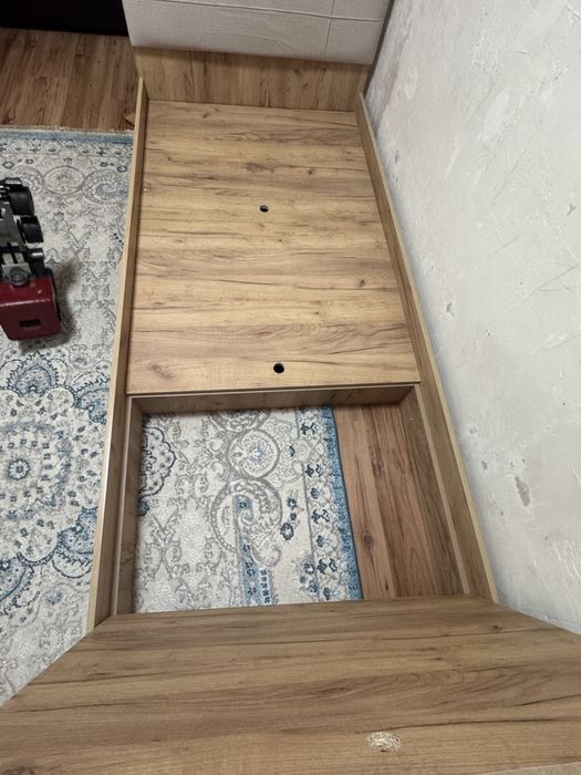 Продам кровать спальний