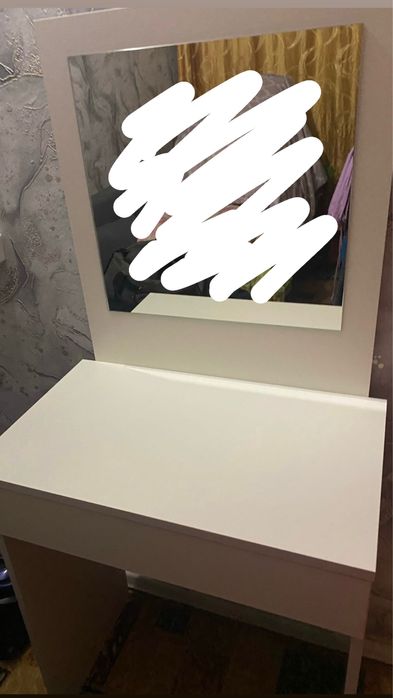 Туалетный столик