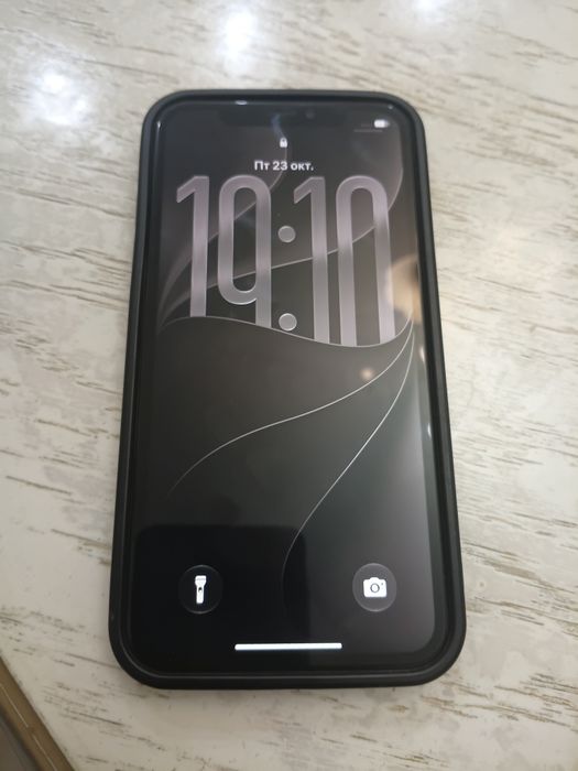 Продам. айфон 11