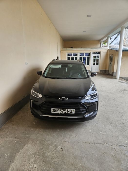 Traker redlayn pazitsa 2025 yili pachka qora rang