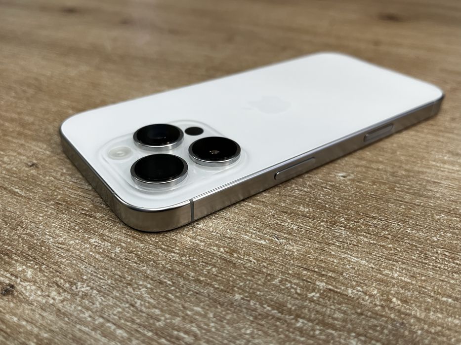 iPhone 16 Pro 256GB Перфектен 100% Бат. Гаранция