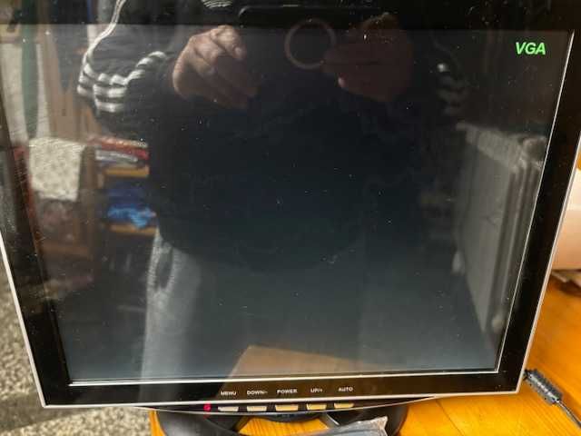 Монитор VGA 14 инча