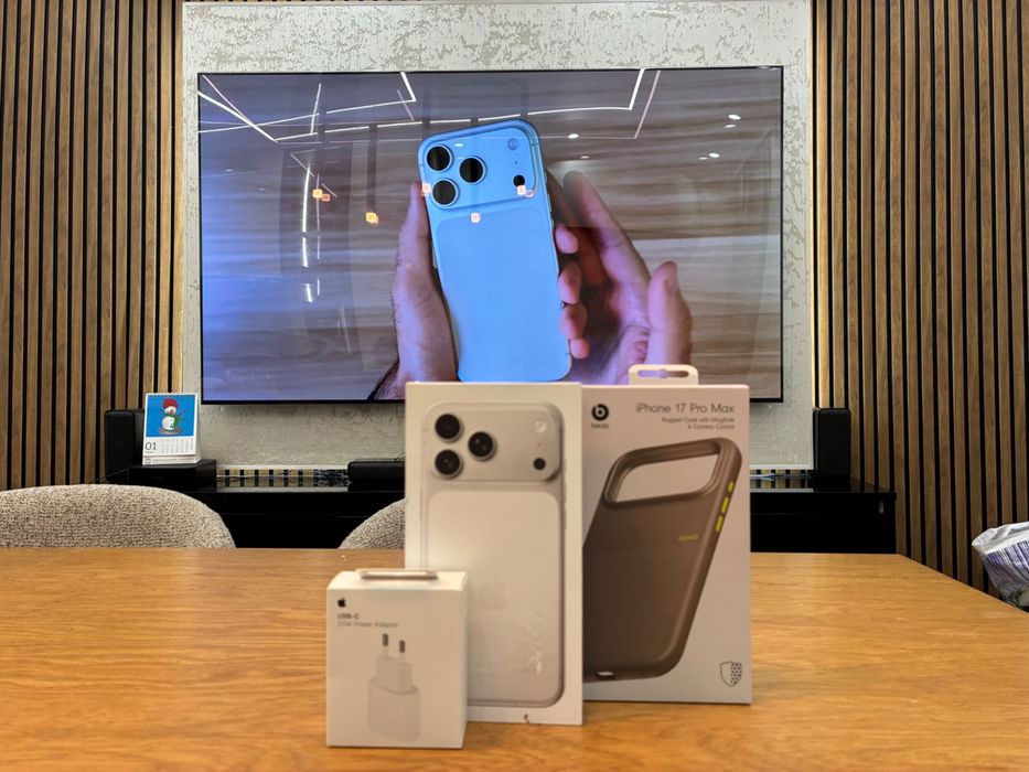 iPhone 17 Pro Max 512GB Silver, Deep Blue Гаранция