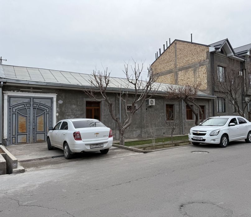 Ko’kcha maxallasida 3 so’tok uy sotiladi