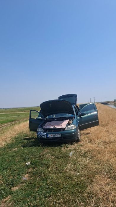 Vând Opel astra g