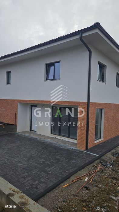 Casa NOUĂ, in Chinteni