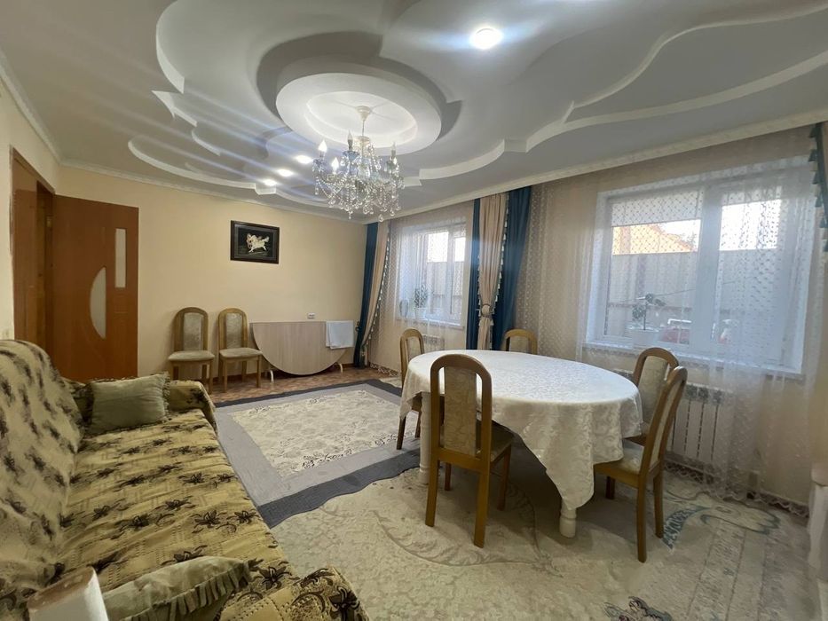 Продаётся 2х этажный 5 комнатный дом Ул. Панфилова 53